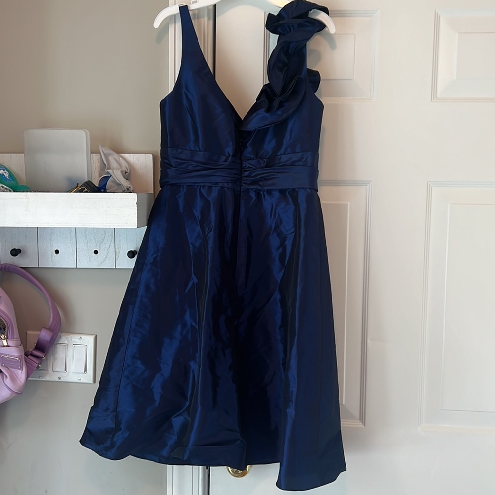 Beautiful dress for wedding! - Picture 2 of 3